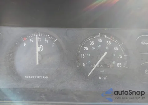 1984 Jeep Cherokee z USA, uszkodzony, nr VIN 1JCUB7715ET104779